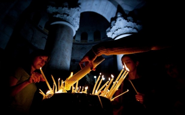 Christian worshippers in the Holy Sepulchre