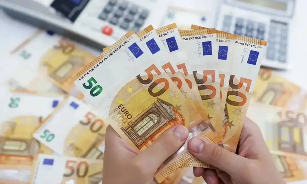 Ελλάδα - Έκτακτο επίδομα παιδιού 150 ευρώ για οικογένειες με ανήλικα τέκνα - 2026