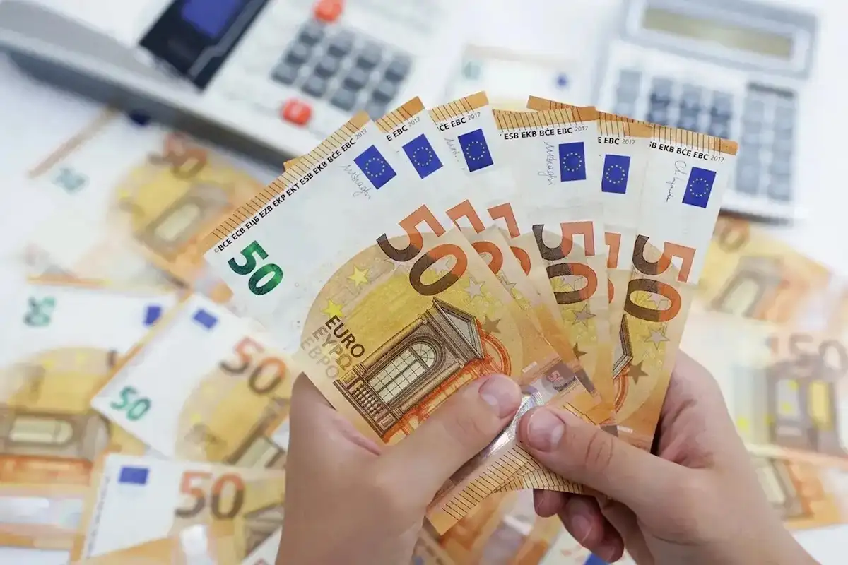 Ελλάδα - Έκτακτο επίδομα παιδιού 150 ευρώ για οικογένειες με ανήλικα τέκνα - 2026