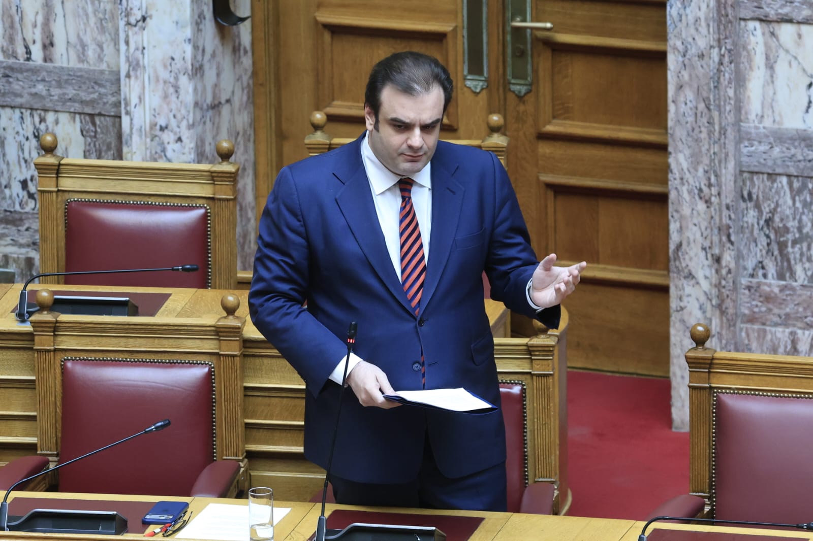 Κυριάκος Πιερρακάκης – Νομοθετική ρύθμιση για ακατάσχετη ενίσχυση σε μαθητές με προβλήματα ακοής