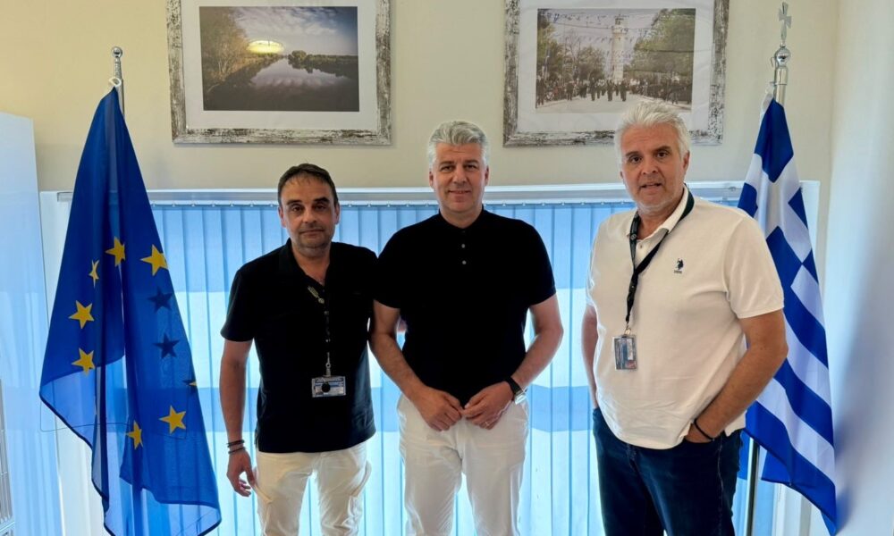 Ο Περιφερειάρχης ΑΜΘ Χριστόδουλος Τοψίδης στο Αεροδρόμιο Αλεξανδρούπολης Δημόκριτος