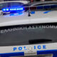 Περιπολικό της Ελληνικής Αστυνομίας έξω από αστυνομική υπηρεσία.