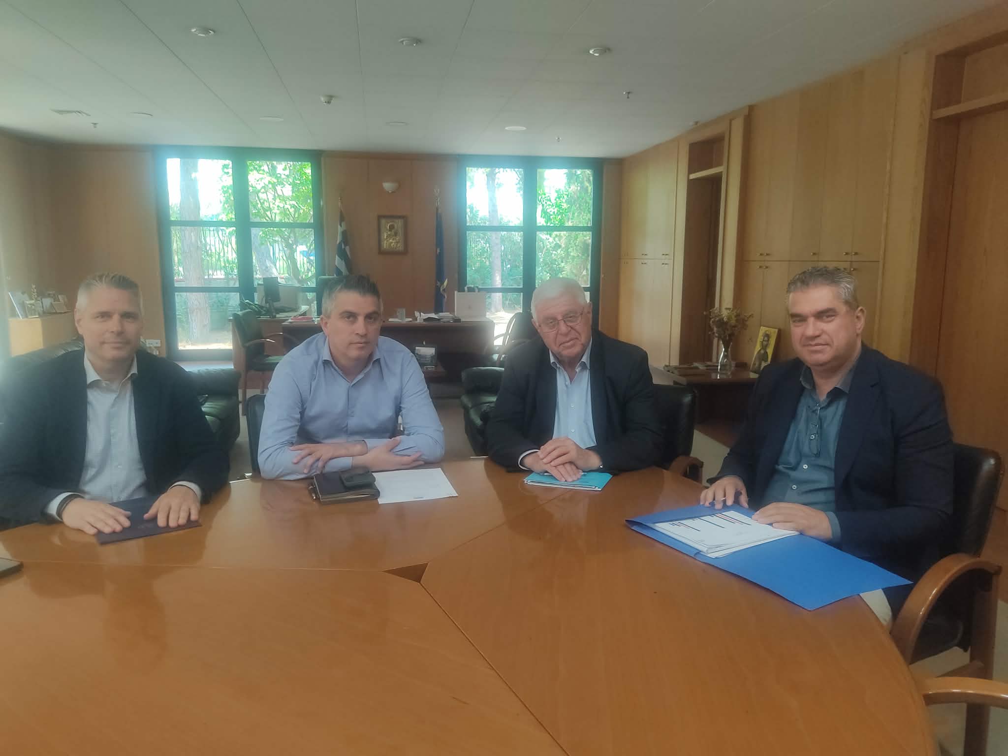 Ο Γιάννης Πασχαλίδης στη συνάντηση με τον Υπουργό Υποδομών για τα Τενάγη Φιλίππων