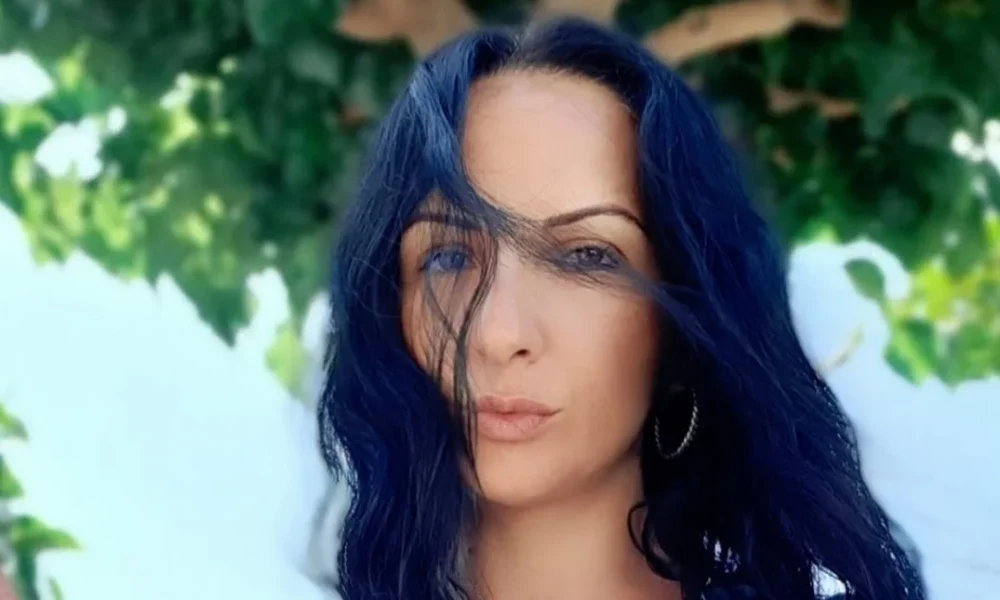 Η δημοσιογράφος Μαρία Αντωνογιαννάκη σε παλαιότερη επαγγελματική της εμφάνιση.
