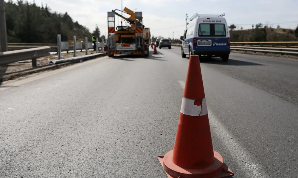 Εργασίες τοποθέτησης στηθαίων ασφαλείας στην Εθνική Οδό Θεσσαλονίκης – Καβάλας