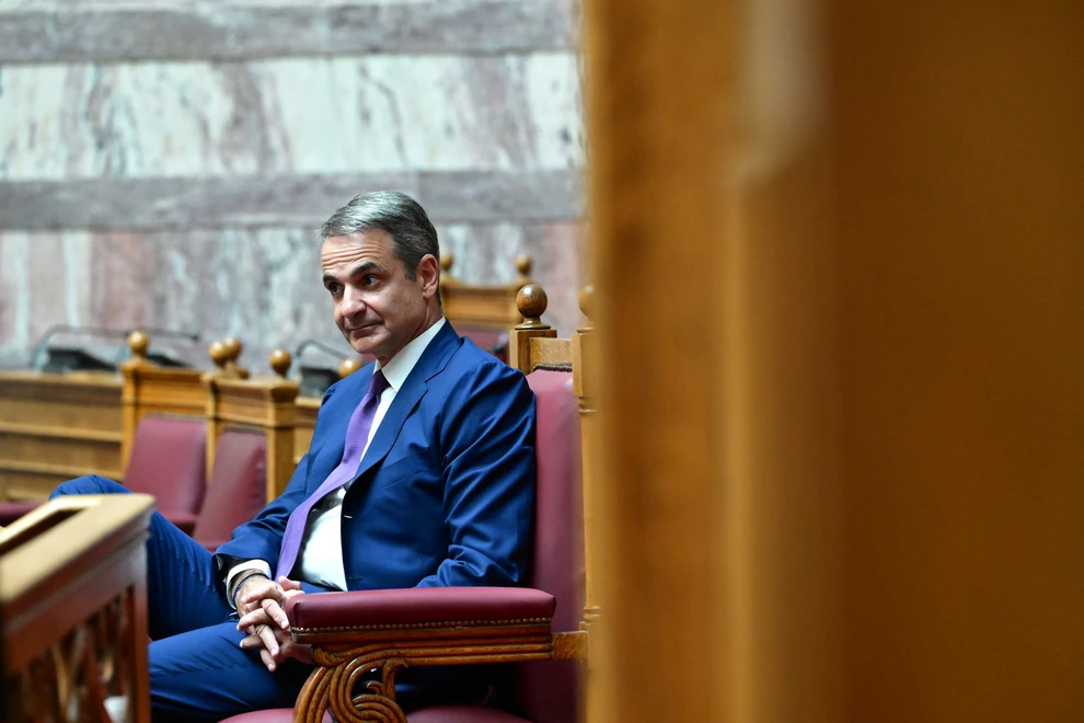 Ο Κυριάκος Μητσοτάκης μιλά στην Κοινοβουλευτική Ομάδα της Νέας Δημοκρατίας