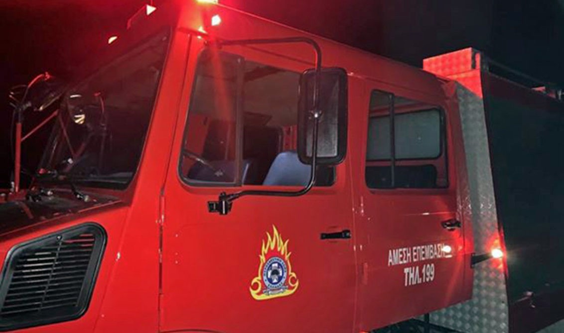 Πυροσβεστικά οχήματα στην Εγνατία Οδό μετά από διαρροή επικίνδυνου φορτίου στην Καβάλα