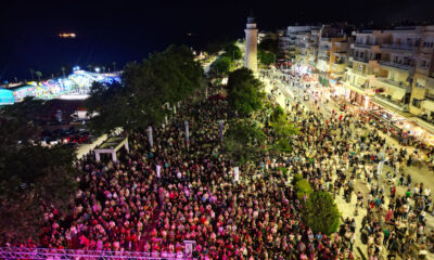 Πλήθος κόσμου στην τελετή έναρξης της Ναυτικής Εβδομάδας 2026 στην πλατεία του Φάρου στην Αλεξανδρούπολη