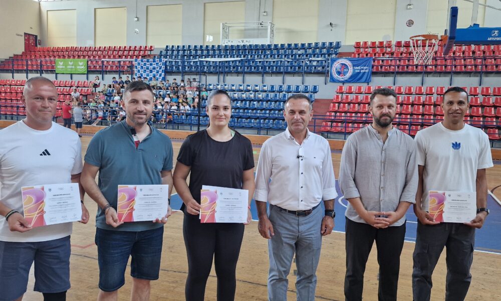 Δράμα-παράδοση διπλωμάτων σε λαμπαδηδρόμους των Χειμερινών Ολυμπιακών Αγώνων Milano Cortina 2026